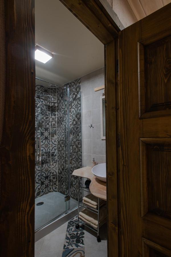Apartamento Знакова Хата Grebenov Exterior foto