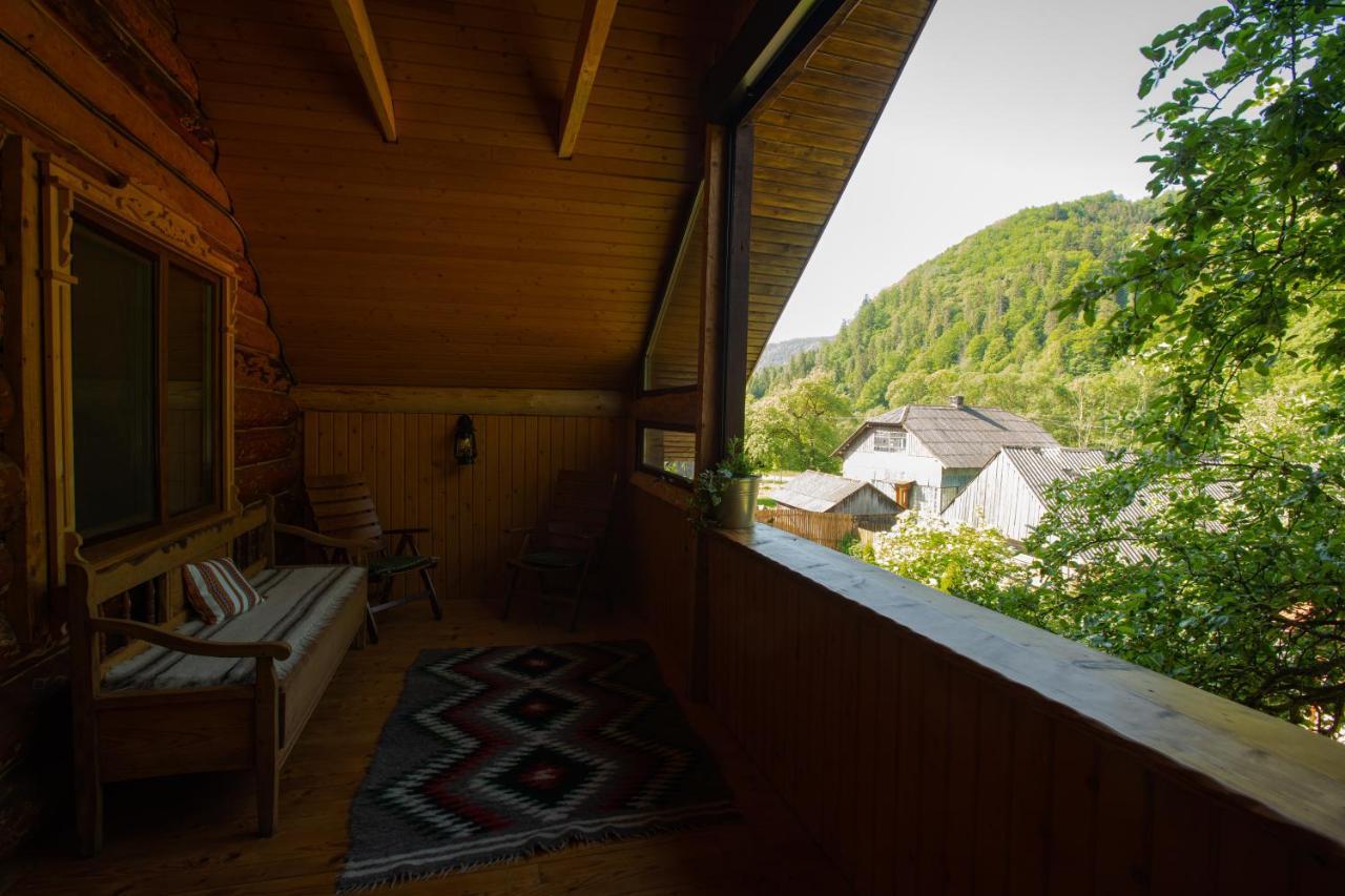Apartamento Знакова Хата Grebenov Exterior foto