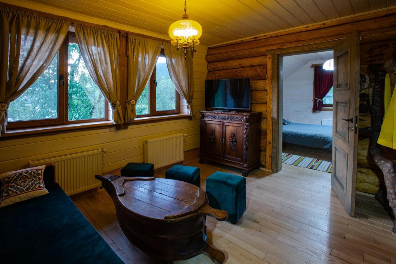 Apartamento Знакова Хата Grebenov Exterior foto